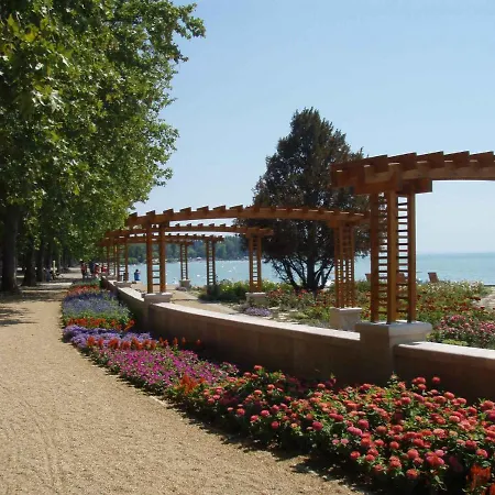 In - Balaton 18746 Balatonfüred